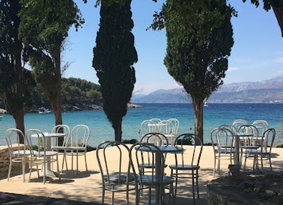 croatia/brac-island/bar/lovrecina-beach-bar