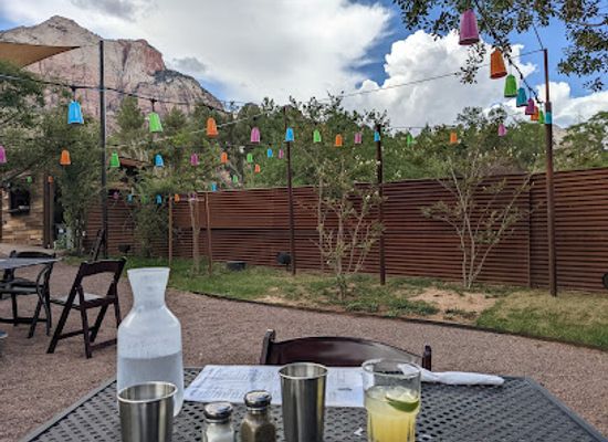 utah/zion-national-park/bar/bit-spur-restaurant-saloon