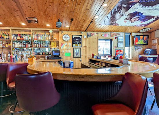 minnesota/lake-of-the-woods/bar/izzy-s-lounge-and-grill