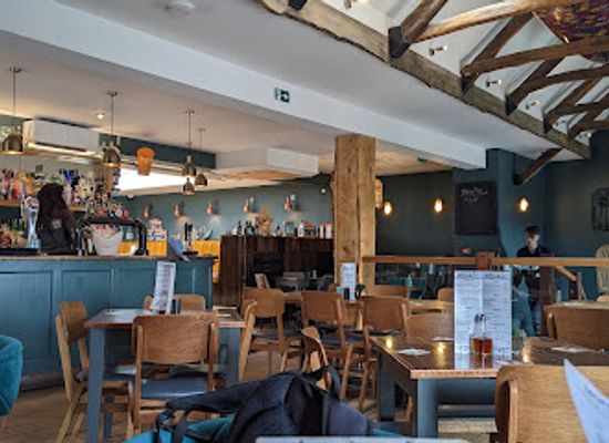 united-kingdom/pembrokeshire/bar/harbwr-bar-kitchen