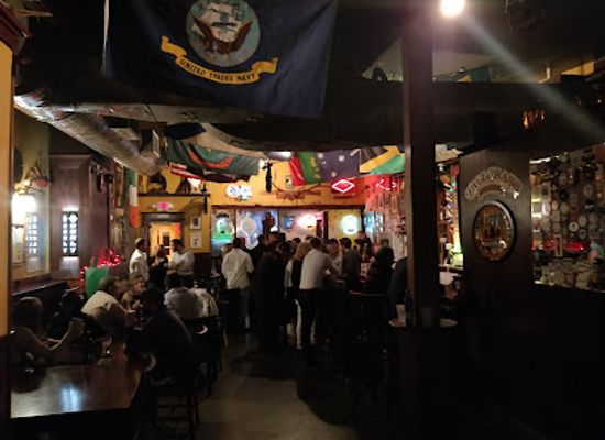 minnesota/lake-superior/bar/carmody-irish-pub