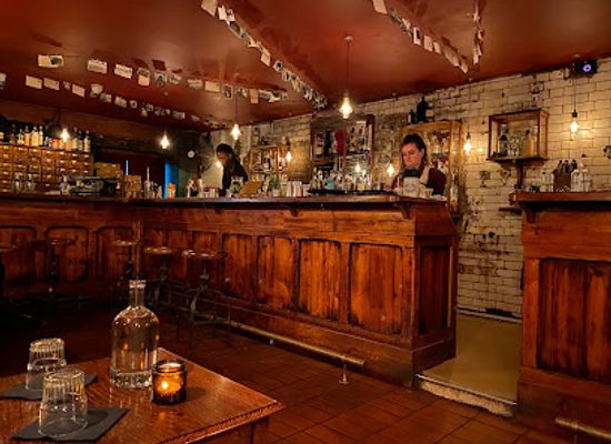 united-kingdom/london/kensington/bar/evans-peel-detective-agency
