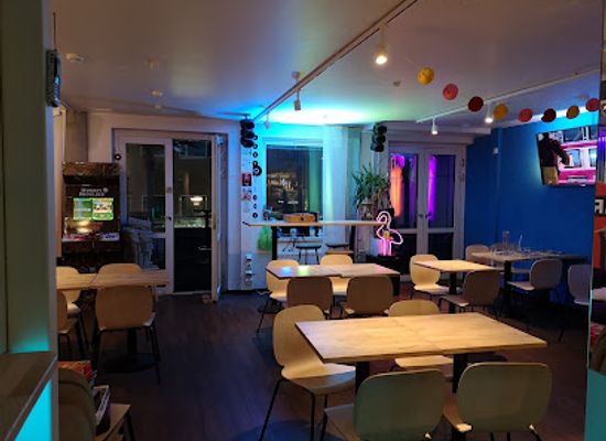 finland/savo/bar/delorean