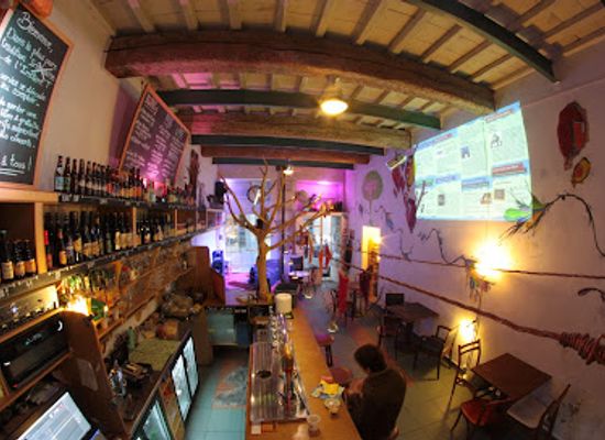 france/nimes/bar/l-instant-t