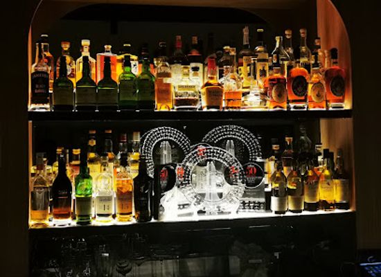 australia/far-west/bar/maybe-sammy