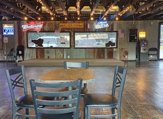 louisiana/bayou-country/bar/cajun-country-lounge-dancehall