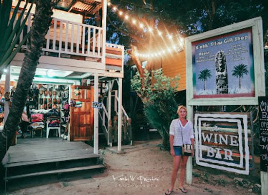 belize/maya-mountains/bar/the-little-bar