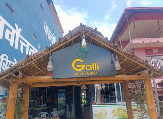 nepal/chitwan/bar/galli-restro-bar