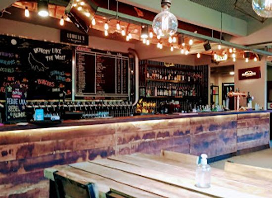 argentina/tigre/bar/lowell-s-biergarten-tigre