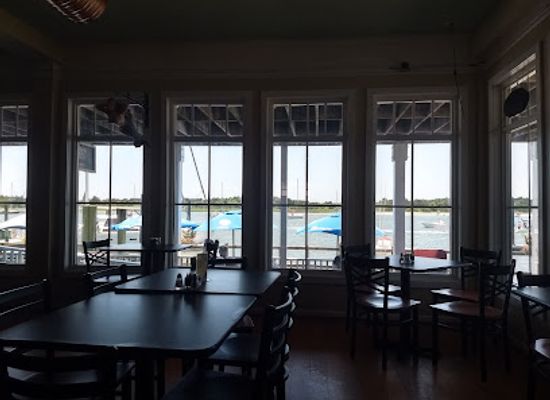 north-carolina/crystal-coast/bar/queen-anne-s-revenge