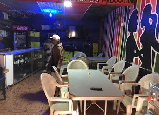 sierra-leone/western-area-rural-district/bar/estocres-relaxation