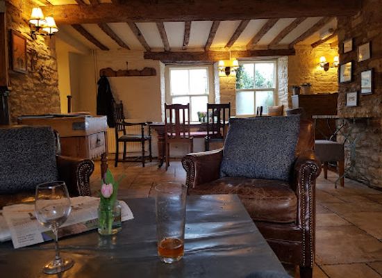united-kingdom/wiltshire/bar/the-potting-shed-pub