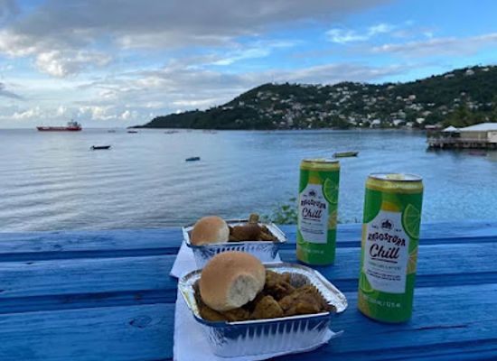 grenada/saint-john/bar/travellers-bar