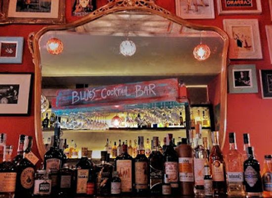italy/bologna/bar/mojo-hand