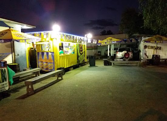 trinidad-and-tobago/port-of-spain/st-clair/bar/yellow-submarine-bar