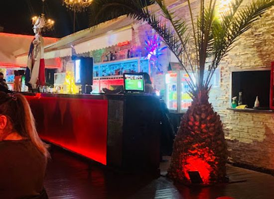 chile/arica-and-parinacota-region/bar/lounge-by-rayu