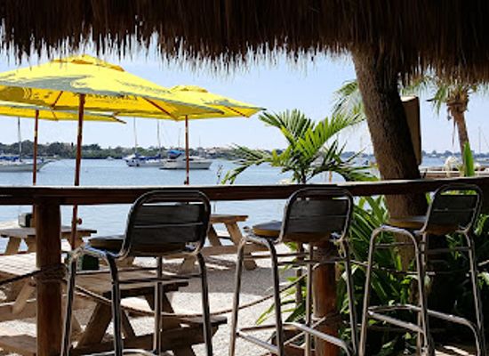 florida/sarasota/lido-key/bar/o-leary-s-tiki-bar-grill