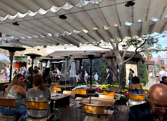california/glendale/bar/ombra-wine-bar-and-craft-cocktails