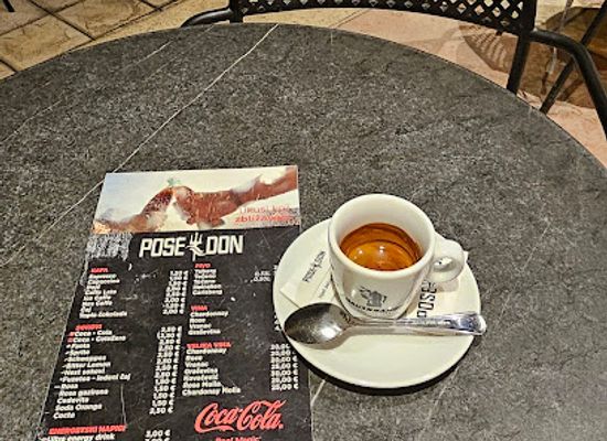montenegro/ulcinj/bar/poseidon-lounge-bar