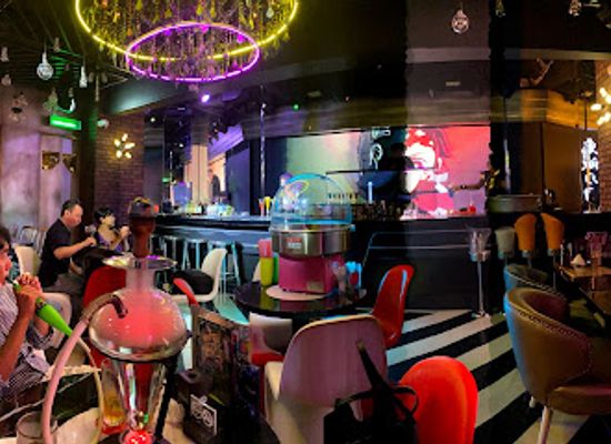 japan/dewa/bar/kujira-entertainment
