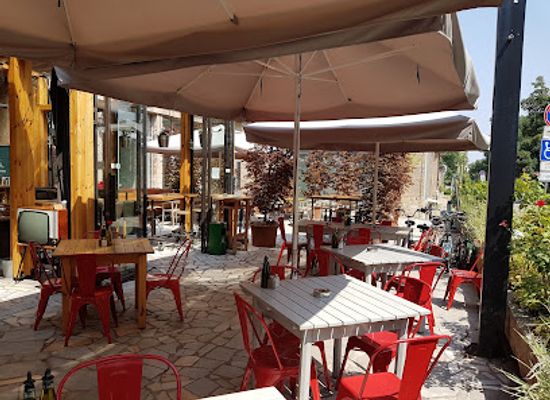 bulgaria/vitosha-mountain/bar/raketa-rakia-bar