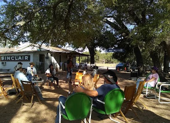 texas/enchanted-rock-state-natural-area/bar/pecan-grove-store