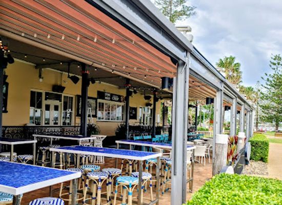 australia/mid-north-coast/bar/the-beach-house