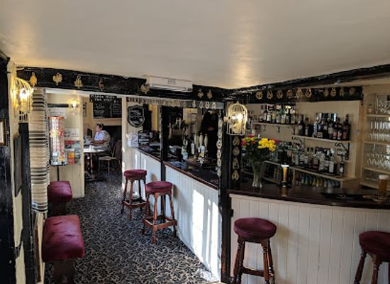 united-kingdom/hertfordshire/bar/the-beehive
