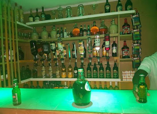 dominica/emerald-pool/bar/christoe-s-yard-bar-restaurant