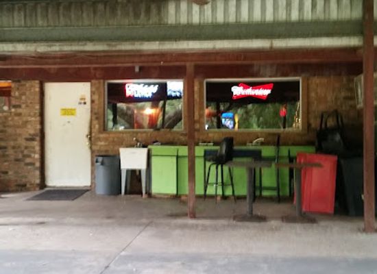 louisiana/bayou-teche/bar/lil-s-on-the-teche