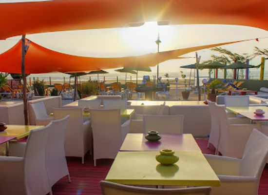 morocco/chiadma/bar/beach-and-friends