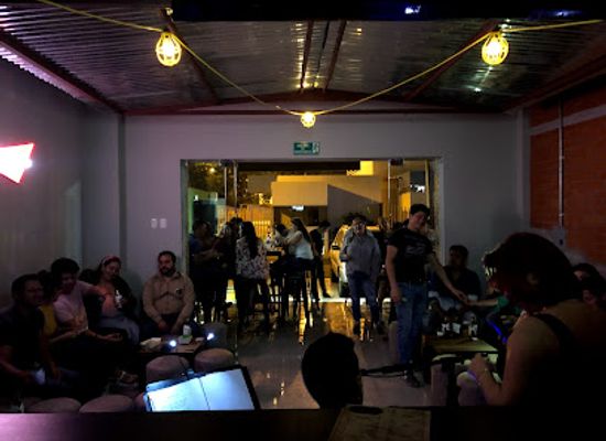 ecuador/manabi-region/bar/hangar-lounge-bar