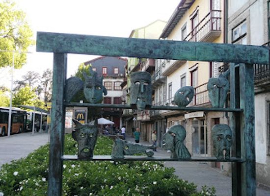 portugal/guimaraes/bar/tribuna