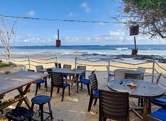 ecuador/galapagos-islands/bar/bar-de-beto