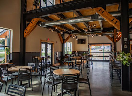 vermont/grand-isle-county/bar/two-heroes-brewery-public-house