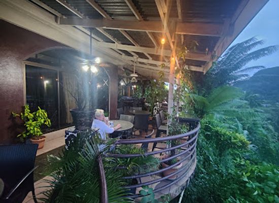 micronesia/ant-atoll/bar/orchid-restaurant-ocean-view