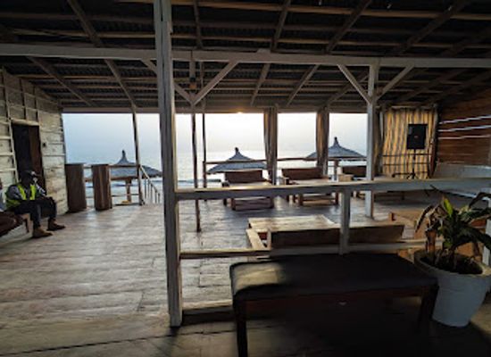 sierra-leone/tokeh-beach/bar/aista-restaurant-and-bar