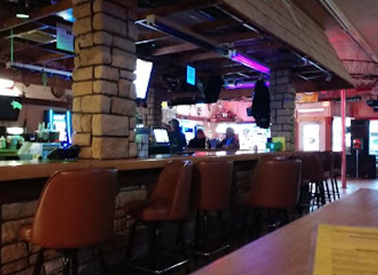 wisconsin/central-sands/bar/hogg-pen-bar-grill
