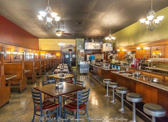 virginia/roanoke-valley/bar/michaels-new-york-style-pizza-clifton-forge
