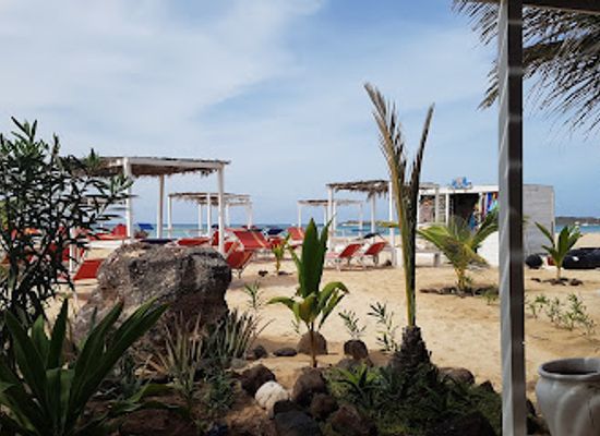 cabo-verde/praia-do-curral-velho/bar/bahia-the-beach