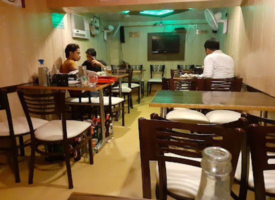 india/delhi/old-delhi/bar/red-resto-bar