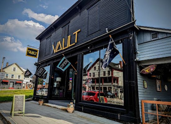 new-hampshire/great-north-woods/bar/the-vault-nosherie-revelry