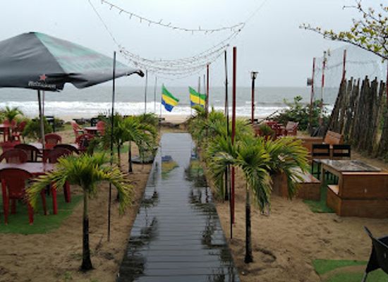 gabon/lope-national-park-area/bar/la-voile-rouge