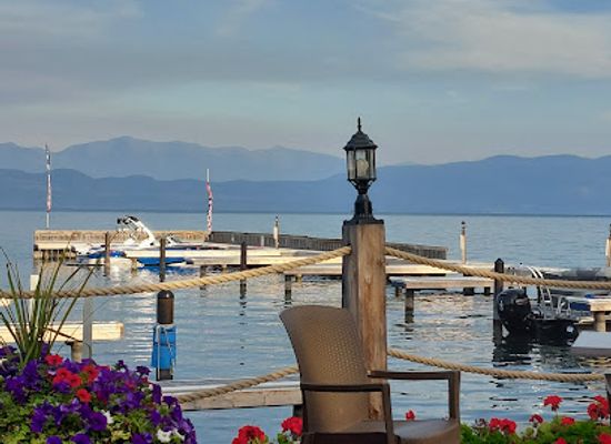 montana/flathead-lake/bar/harbor-grille