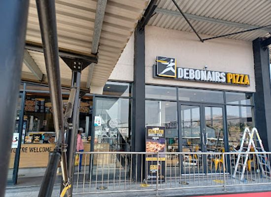 lesotho/butha-buthe/bar/debonair-s-pizza