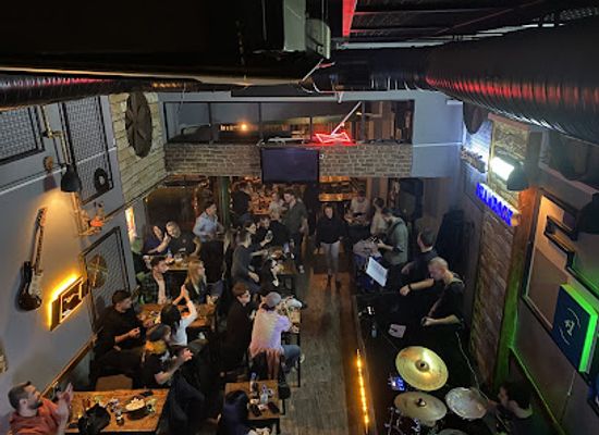 turkiye/izmir/karsiyaka/bar/shamrock-irish-pub