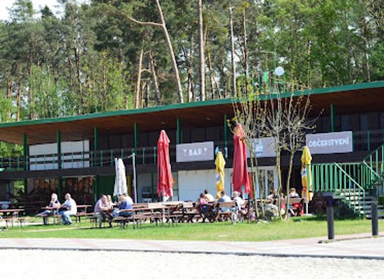 czechia/machovo-jezero/bar/u-jezera-pod-kamerou