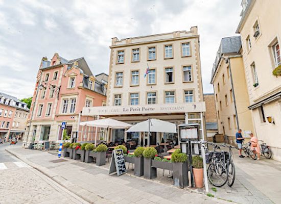 luxembourg/echternach-lake/bar/le-petit-poete
