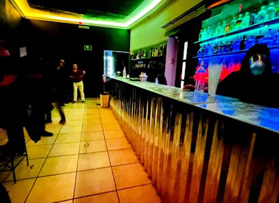 mexico/guanajuato/san-javier/bar/w-club