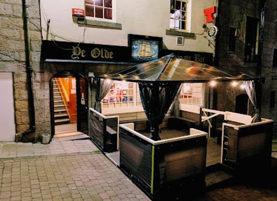 united-kingdom/aberdeen/footdee/bar/ye-olde-frigate-bar